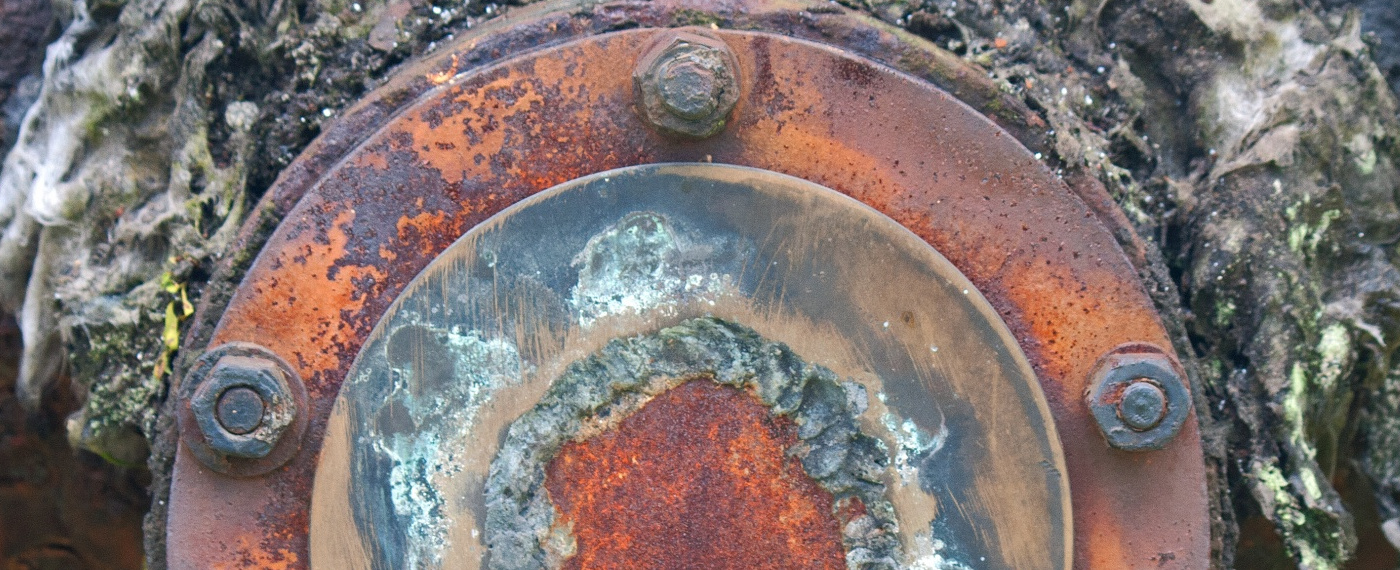 rusted-metal-disk-top